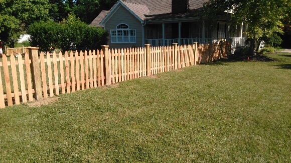 wood gothic picket with post caps