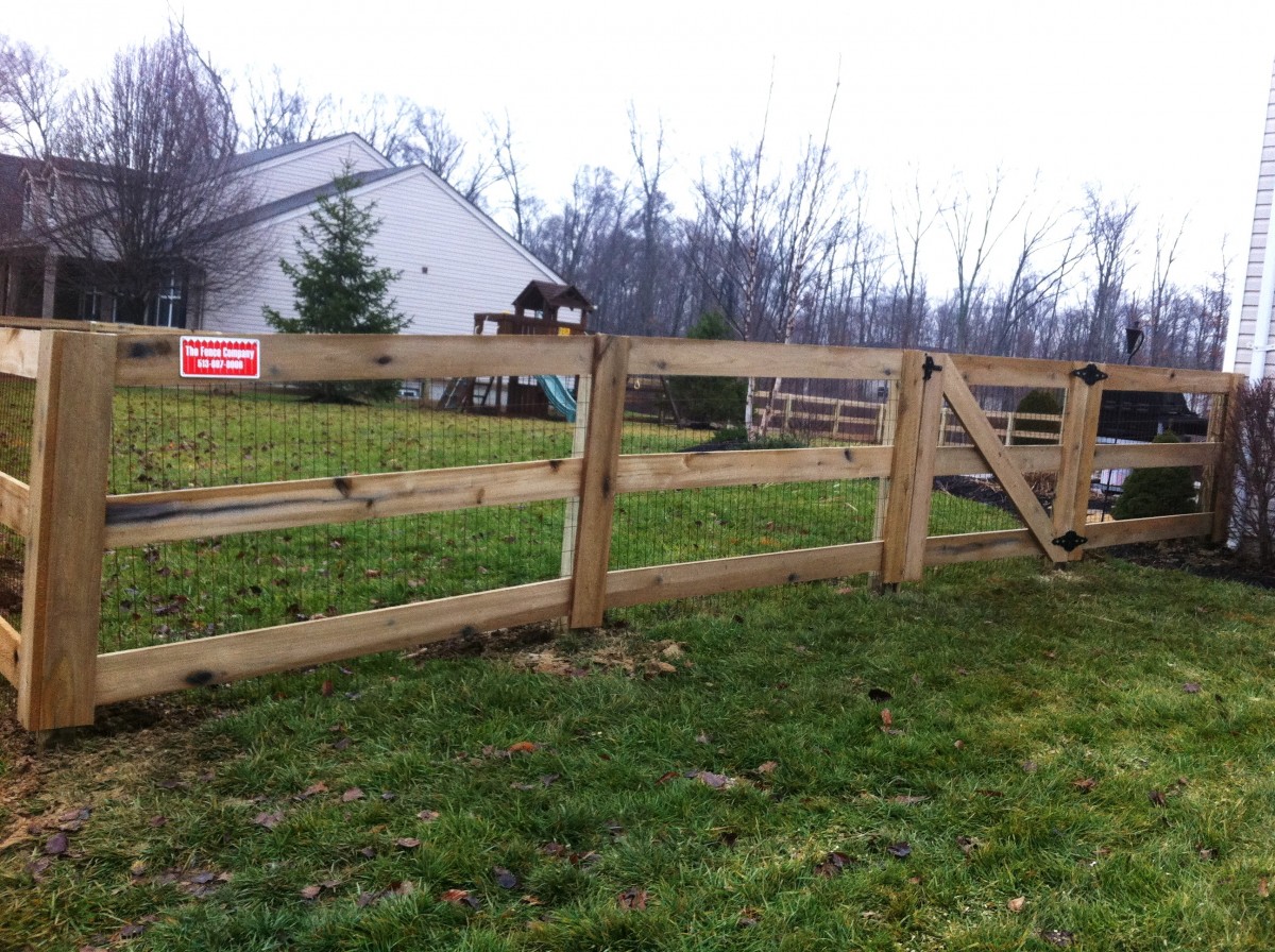 Kentucky Board The Fence Company